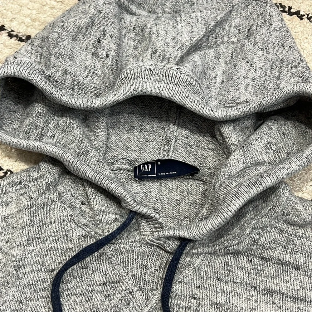 Gap hoodie